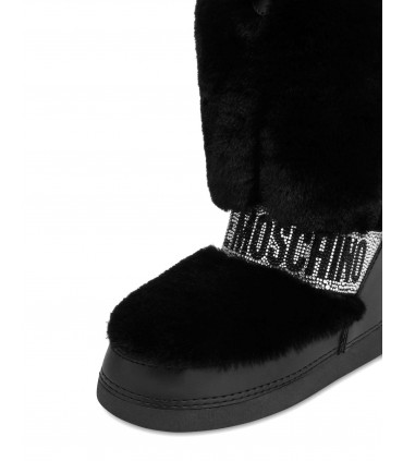 Bota Apreski LOVE MOSCHINO