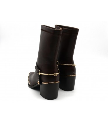 Botin Campero Tachas de AZAREY