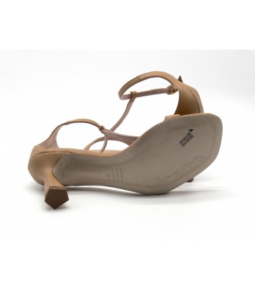 Sandalias natur camel de PEDRO MIRALLES
