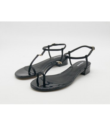 Sandalia JUNE FLAT de LOLA CRUZ