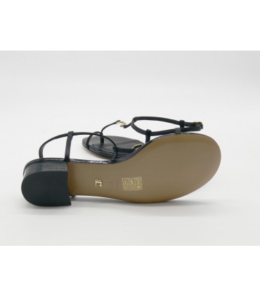 Sandalia JUNE FLAT de LOLA CRUZ
