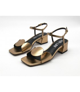 Sandalias ONAMI de BIBI LOU
